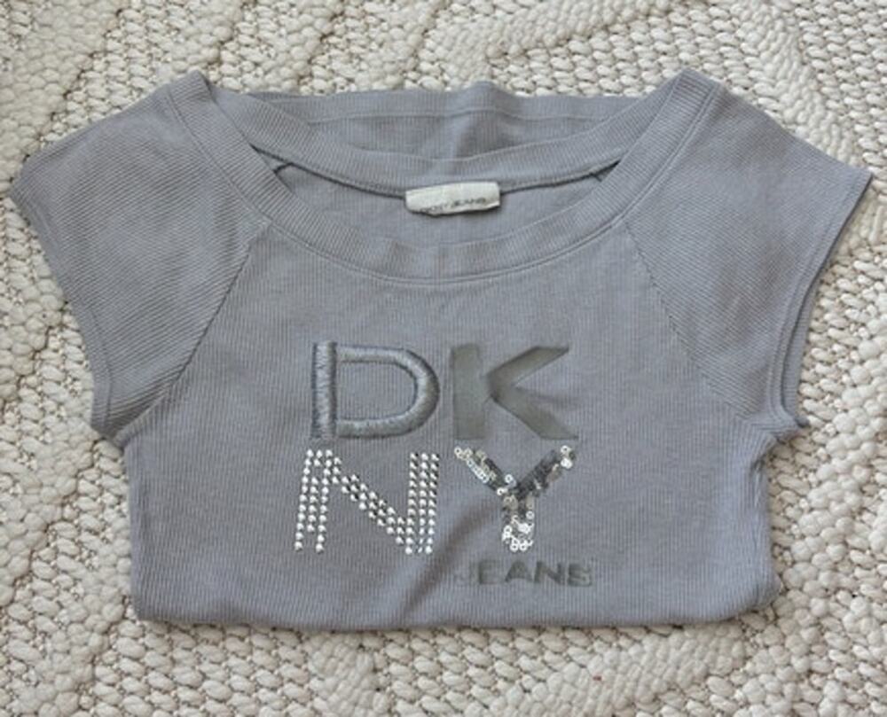 Womens Y2K Vintage DKNY Ribbed Tee Size Small